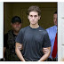
Austin Harouff, il killer cannibale telefona dal carcere ai genitori: “Voglio essere normale”

