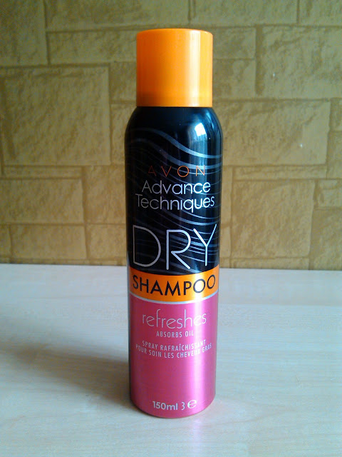 Suchy szampon z Avon 