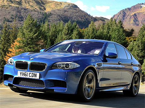 mobil BMW M5 UK 2012