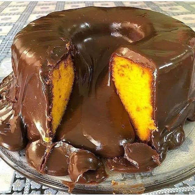 Bolo de Cenoura com Cobertura de Chocolate, bolo vulcão de cenoura com chocolate