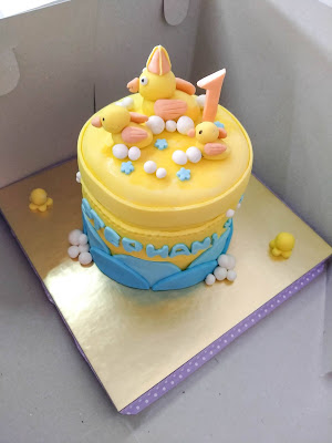 Tall Cake Cirebon, Birthday Cake Cirebon, Custom Cake Cirebon, Kue Ulang Tahun Cirebon, Bakery Cirebon