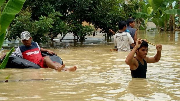  Sungai Bahilang Meluap, Ratusan Rumah Terendam Banjir di Tebing Tinggi