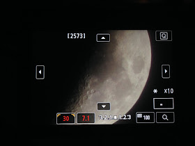 quarter moon live view