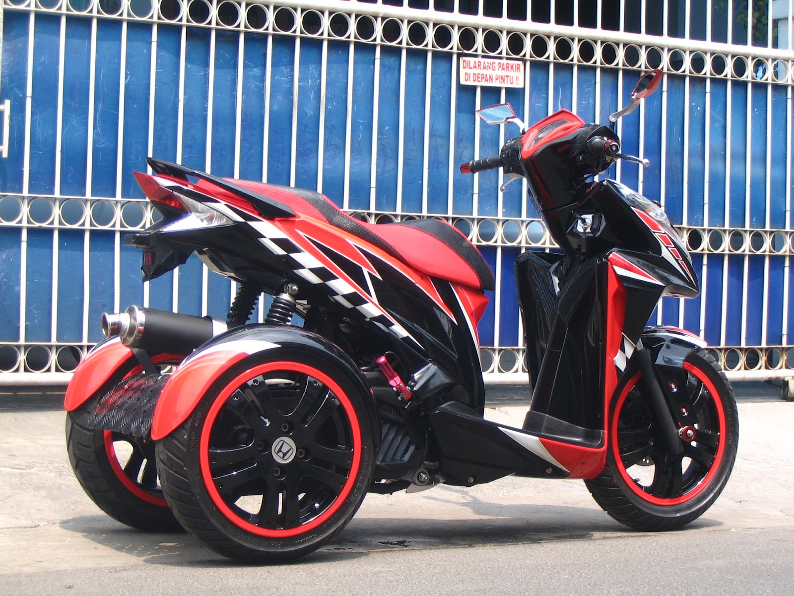 Modifikasi Motor Roda Tiga Depan Arena Modifikasi