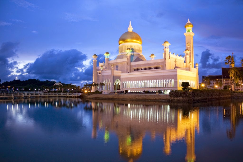 15 Masjid Termegah Dan Terindah Di Dunia  Logo-Logo