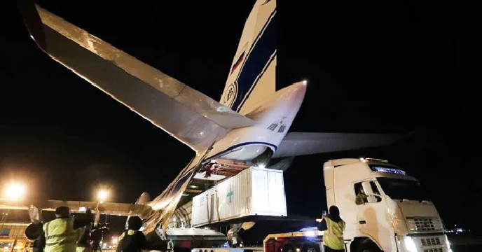 The world's largest cargo plane is coming to India with oxygen The world's largest cargo plane is coming to India with oxygen