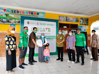 Walikota, Grab dan Jogja Bike Gelar Bakti Sosial di Celeban Umbulharjo