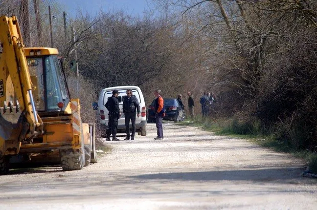 Ο Γιακουμάκης δοκίμασε πρώτα το μαχαίρι και μετά έκοψε τις φλέβες του