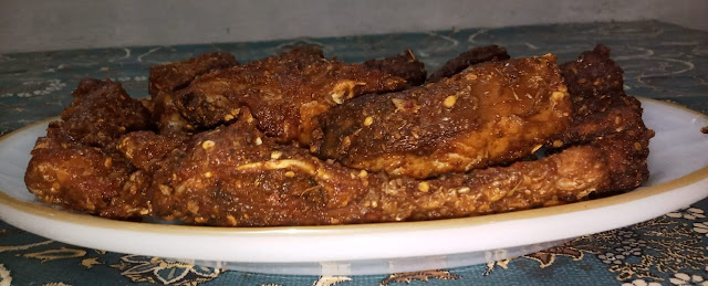 Khasta//Chatpati Fried Fish Roast//Lahori fish fried//Simple Pakistani Cuisine