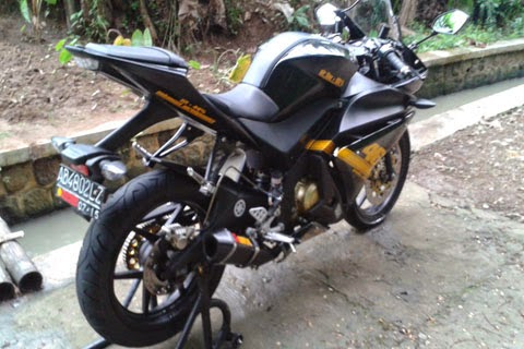 Modifikasi Tampilan New Vixion Jadi R15 Simple Acre Modifikasi Tampilan New Vixion Jadi R15 Simple Acre