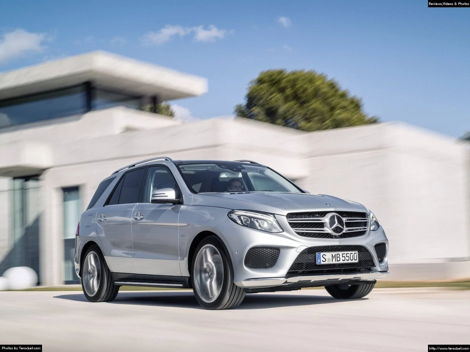 Hình ảnh xe ô tô Mercedes-Benz GLE 2016 & nội ngoại thất