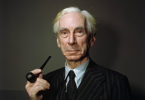 Cómo enfrentar el miedo a la muerte | por Bertrand Russell Cómo enfrentar el miedo a la muerte | por Bertrand Russell