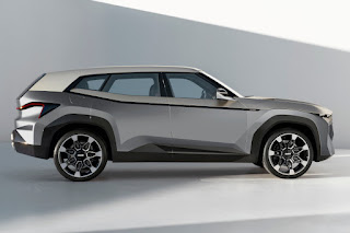 BMW Concept XM (2021) Side