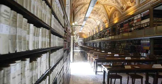 Τα κρυφά αρχεία της Βιβλιοθήκης του Βατικανού και οι φήμες γύρω από αυτά