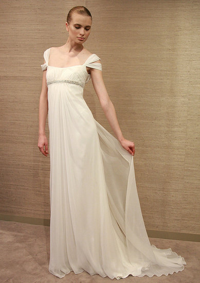 Wedding Destinations: The Goddess Look of Grecian Wedding Dress