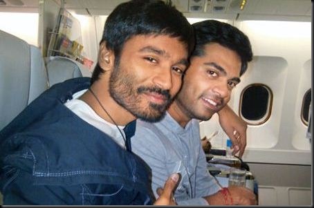 Simbu-surprises-dhanush-with-birthday-party