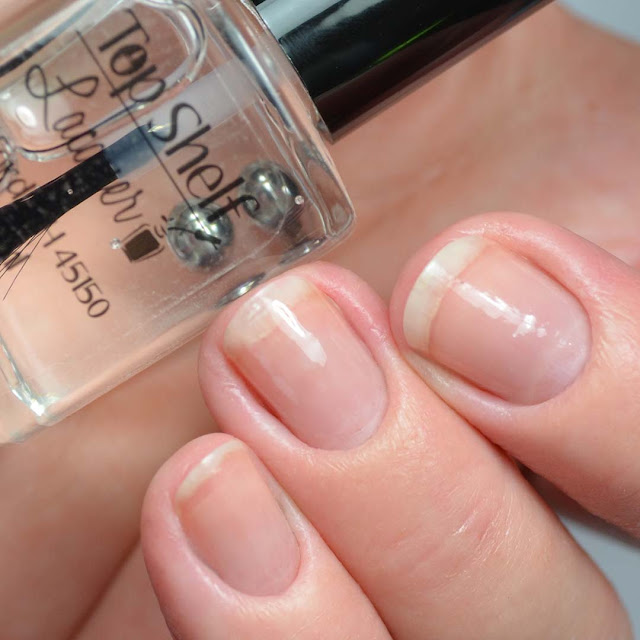 glossy nail polish top coat