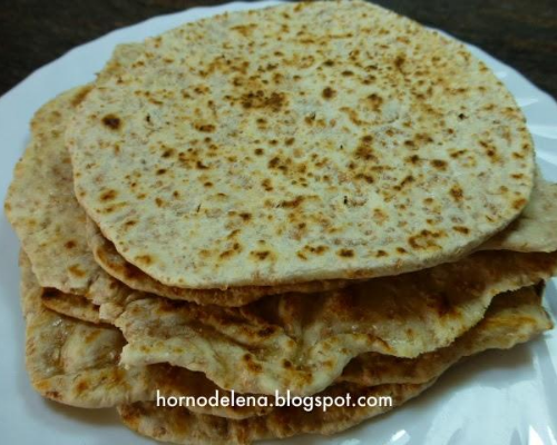 Pan chapati en horno de leña