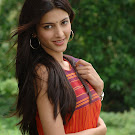 Sruthi Hassan from 7th Sense in Sleeveless Churidar Photos