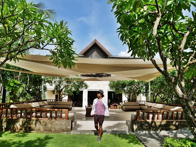 FAIRMONT SANUR BEACH BALI LUXURY HOTEL REVIEW