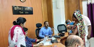 कलेक्टर हरदा श्री विश्वनाथन के लिए इमेज परिणाम