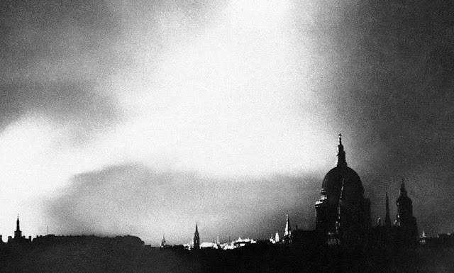 1 September 1940 worldwartwo.filminspector.com London Blitz