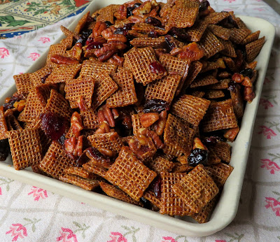 Pecan Crunch Snack Mix