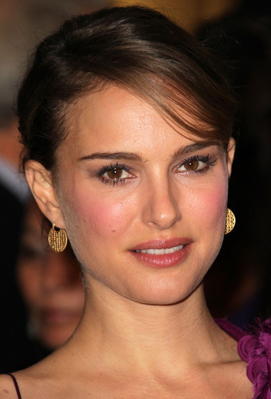 natalie portman bald head. makeup Actress Natalie Portman natalie portman bald head. hair natalie