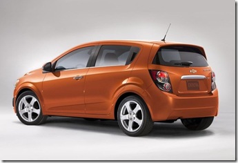 Chevrolet-Sonic-atras