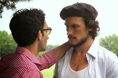 Juan (Minujín) y Juan (Sorini), el amor del momento