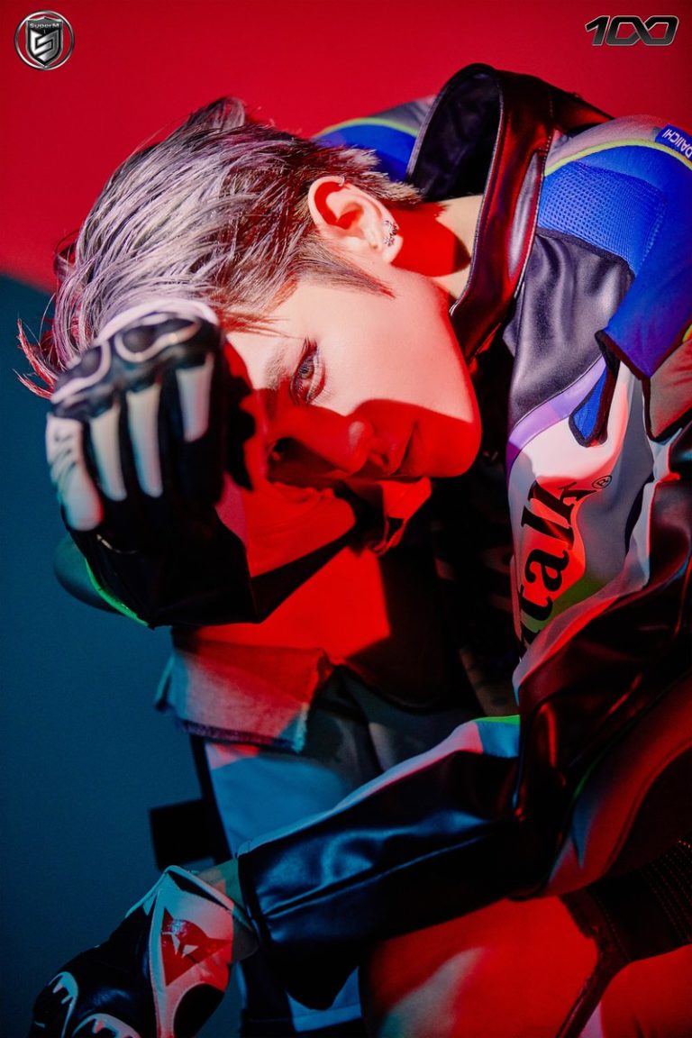 SuperM'S Taemin and Taeyong Looks Dazzling in '100' Teaser Photo