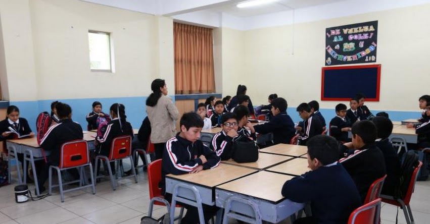 DRE San Martín convocará a docentes para sustituir a profesores en huelga