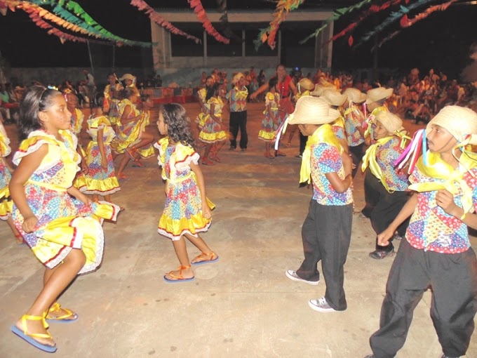 Projeto AABB Comunidade de Mairi promove o Arraiá do Puxa Incoi