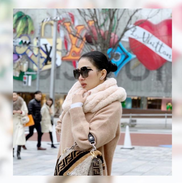 Syahrini, Biodata syahrini, profil syahrini, Syahrini instagram, Foto syahrini,