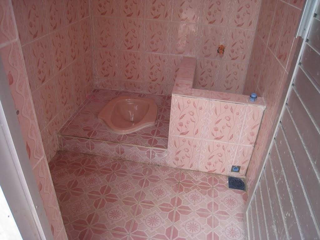 Desain Kamar Mandi Ukuran 2x1 Meter