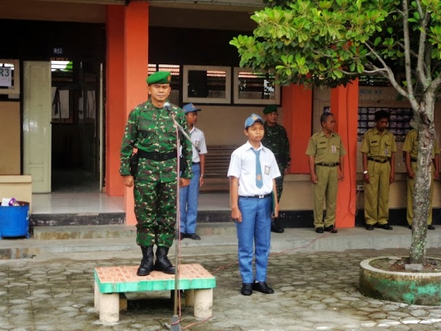 KASDIM 0726/SKH JADI IRUP DI SMK VETERAN 1 SUKOHARJO