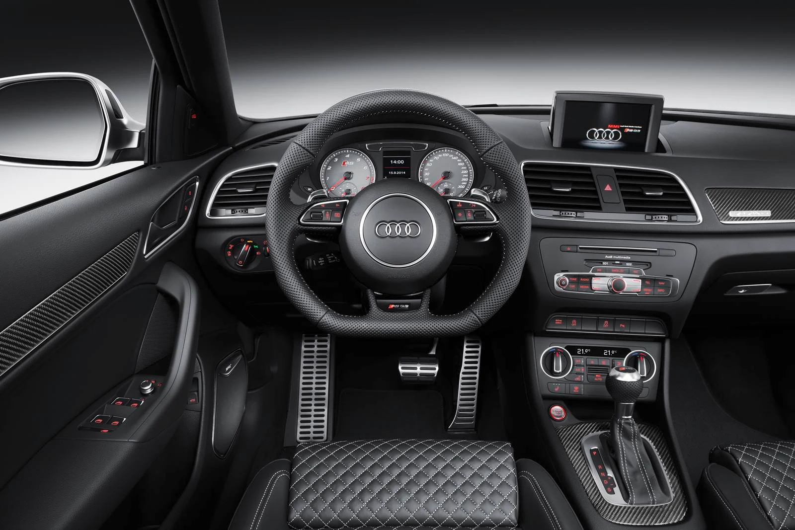 2015 Audi RS Q3 - interior