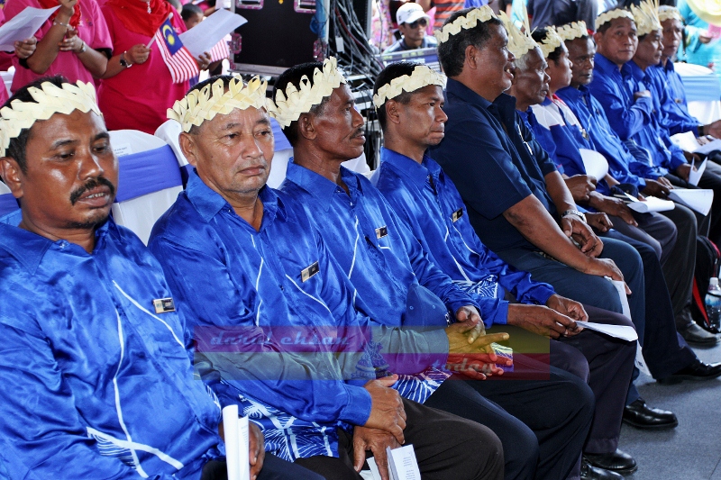 PM Melawat Kampung Orang Asli Di Pulau Carey - Darul 