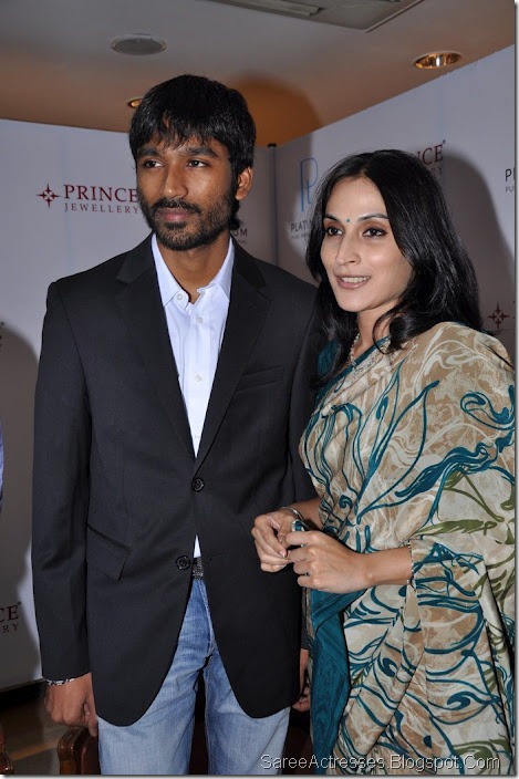 Aishwarya Dhanush hot photos in saree 5