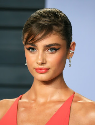 taylor hill hd wallpaper 