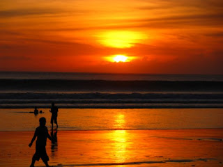 kuta beach, night life in kuta, seminyak beach