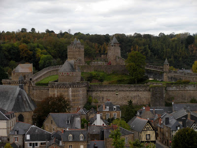 Francia. France. French. Bretaña. Bretagne. Breizh. Costas de Armor. Côtes-d'Armor. Aodoù an Arvor. Ille et Vilaine. Ill-ha-Gwilen. Fougères. Felger. Fortaleza