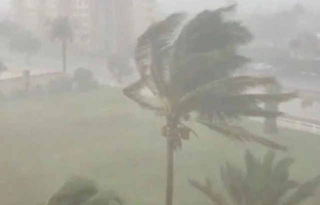 7 areas of Saudi Arabia affected due to Hurricane Shaheen, Oman gives Employees 2 two days Off - Saudi-Expatriates.com