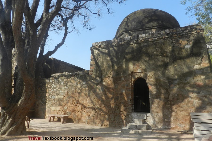 Hauz Khas Complex