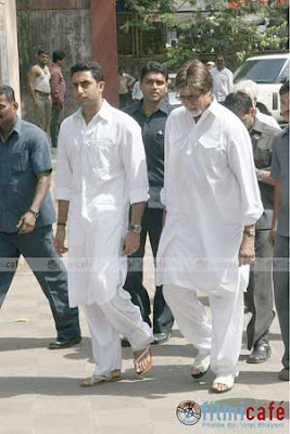 Amitabh Bachchan and Abhishek Prakash Mehra Funeral Pics