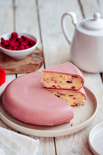 Gâteau Ispahan aux framboises et à la rose