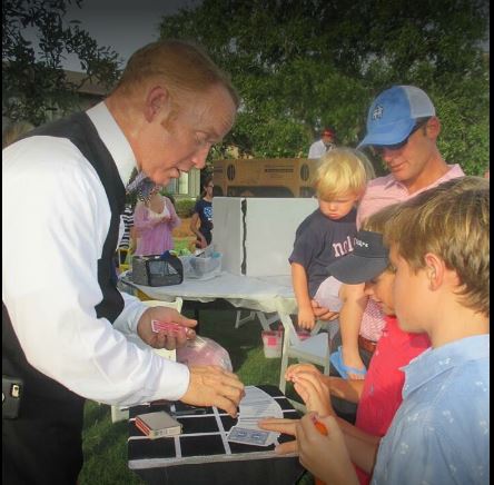 Magician Peter Toler Mobile, Alabama - Close-up Magic, Card Magic Tricks, Comedy Magic, Stage Magic