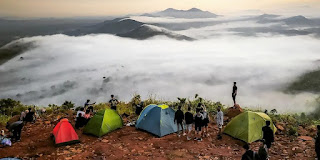 Super Healing Banget Berkemah di Puncak Tahura Mandiangin