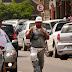 Agentes de transito amenizam problemas no centro da cidade