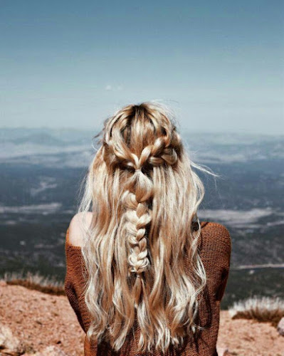 trenzas tumblr con cabello suelto